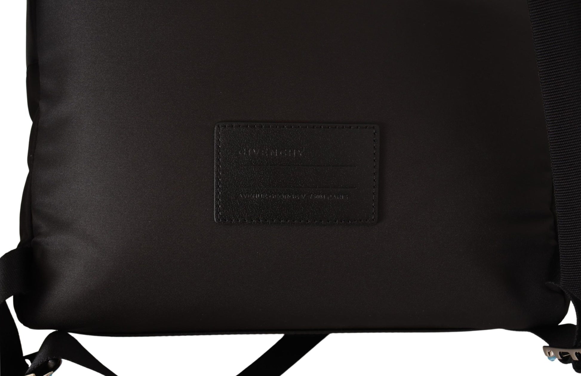 Givenchy Sleek Urban Rucksack in Schwarz und Rot