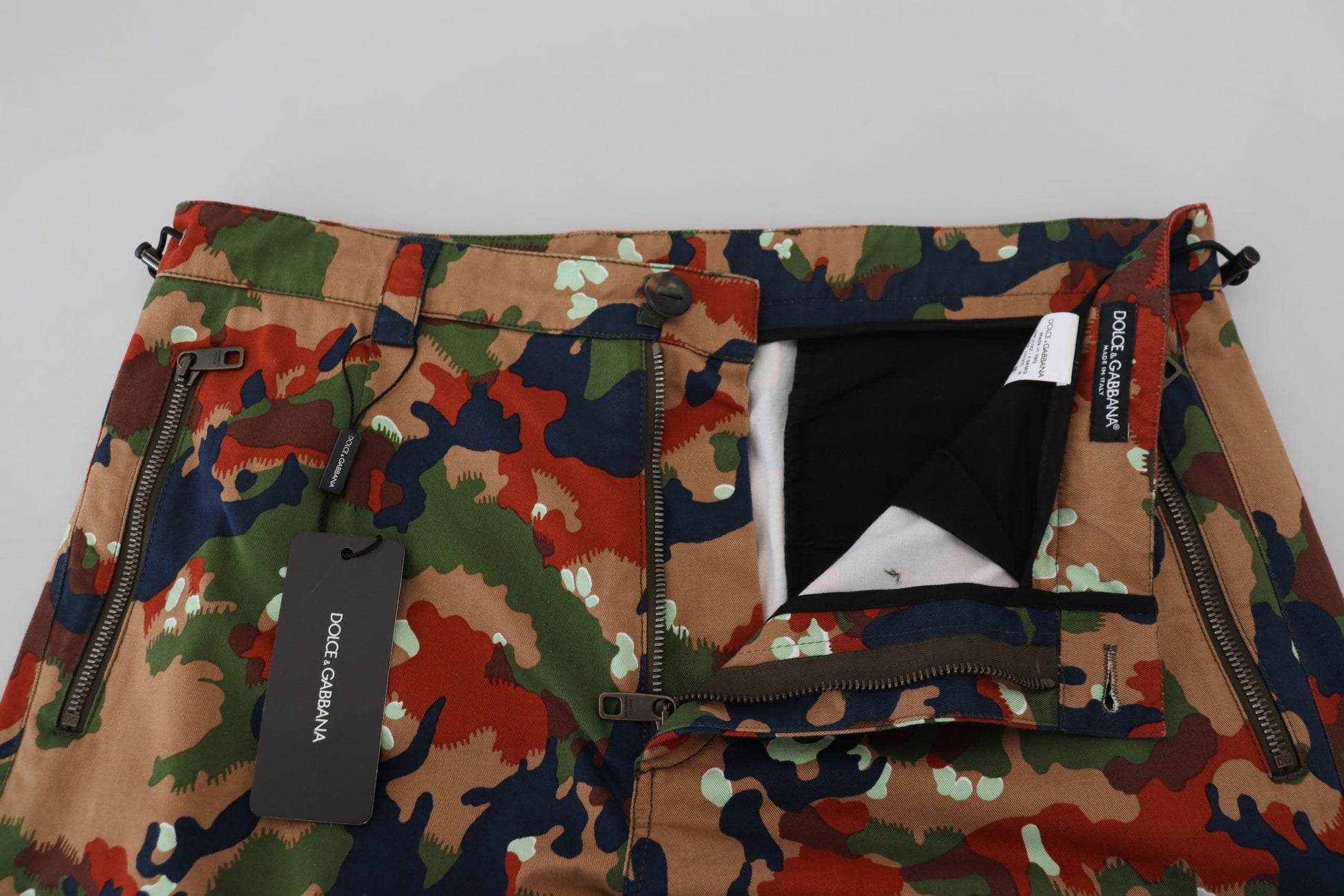 Mehrfarbige Cargo-Shorts des italienischen Designers Dolce &amp; Gabbana