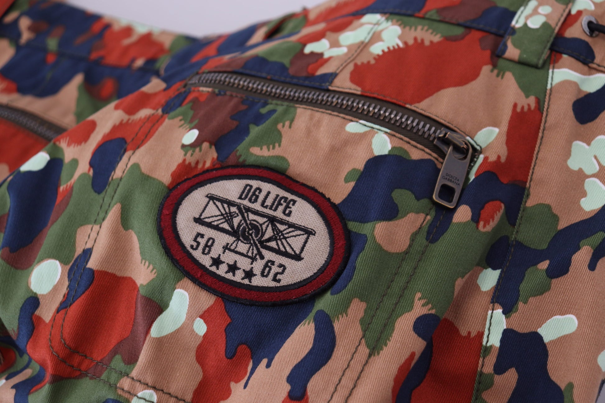 Mehrfarbige Cargo-Shorts des italienischen Designers Dolce &amp; Gabbana