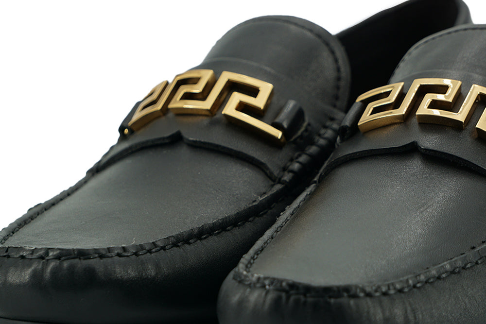 Versace Elegante Herren-Loafer aus schwarzem Kalbsleder