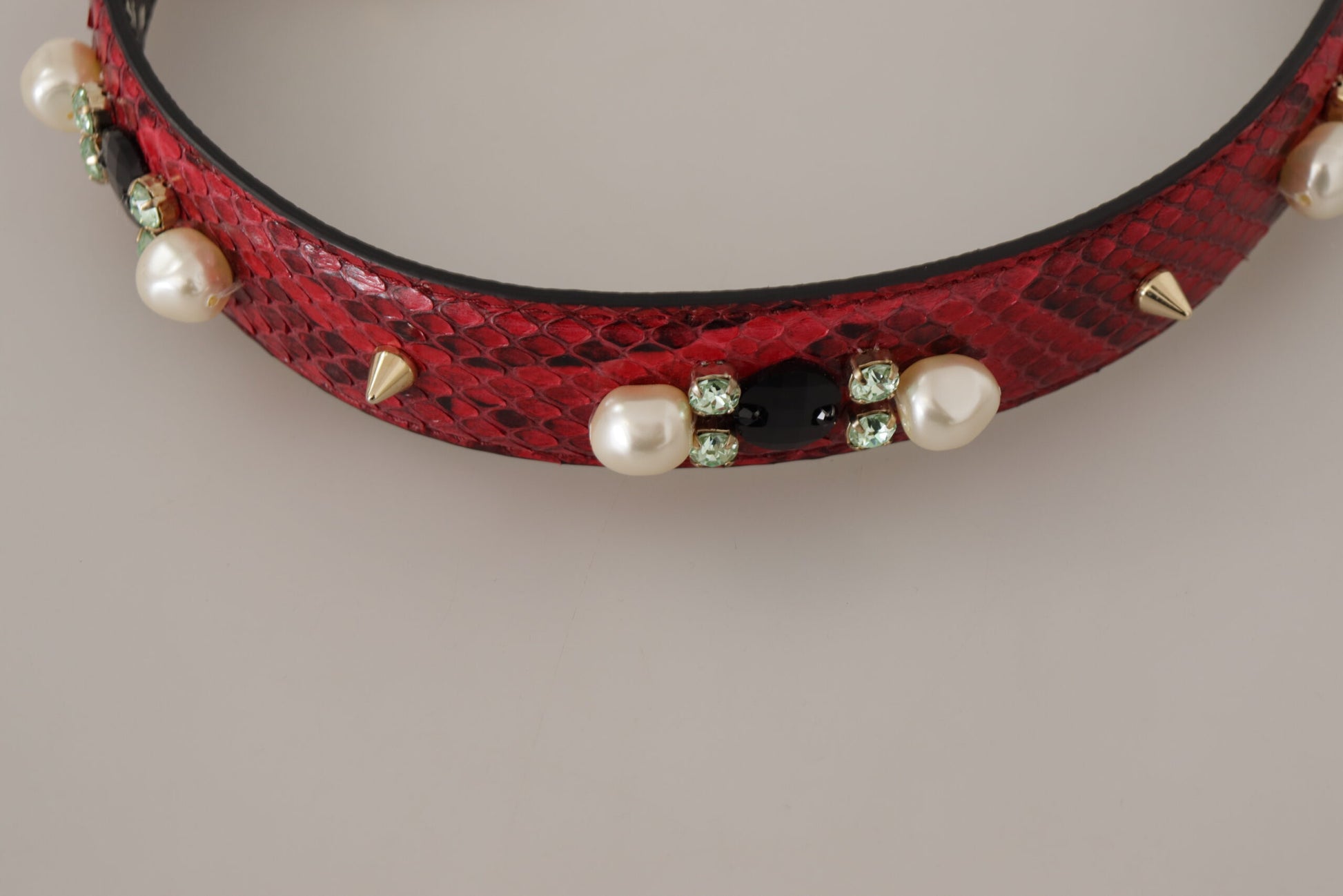 Dolce &amp; Gabbana Eleganter roter Schultergurt aus Pythonleder