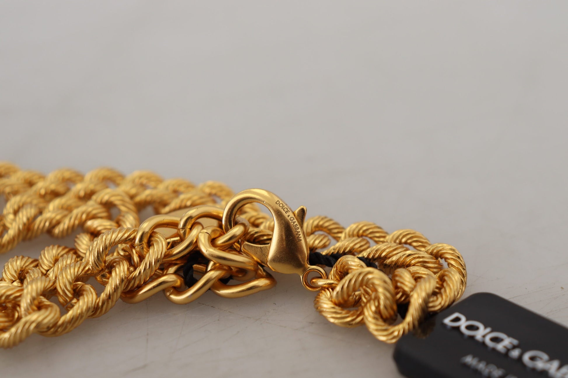 Dolce &amp; Gabbana Elegante goldfarbene Halskette mit Blumen und Früchten