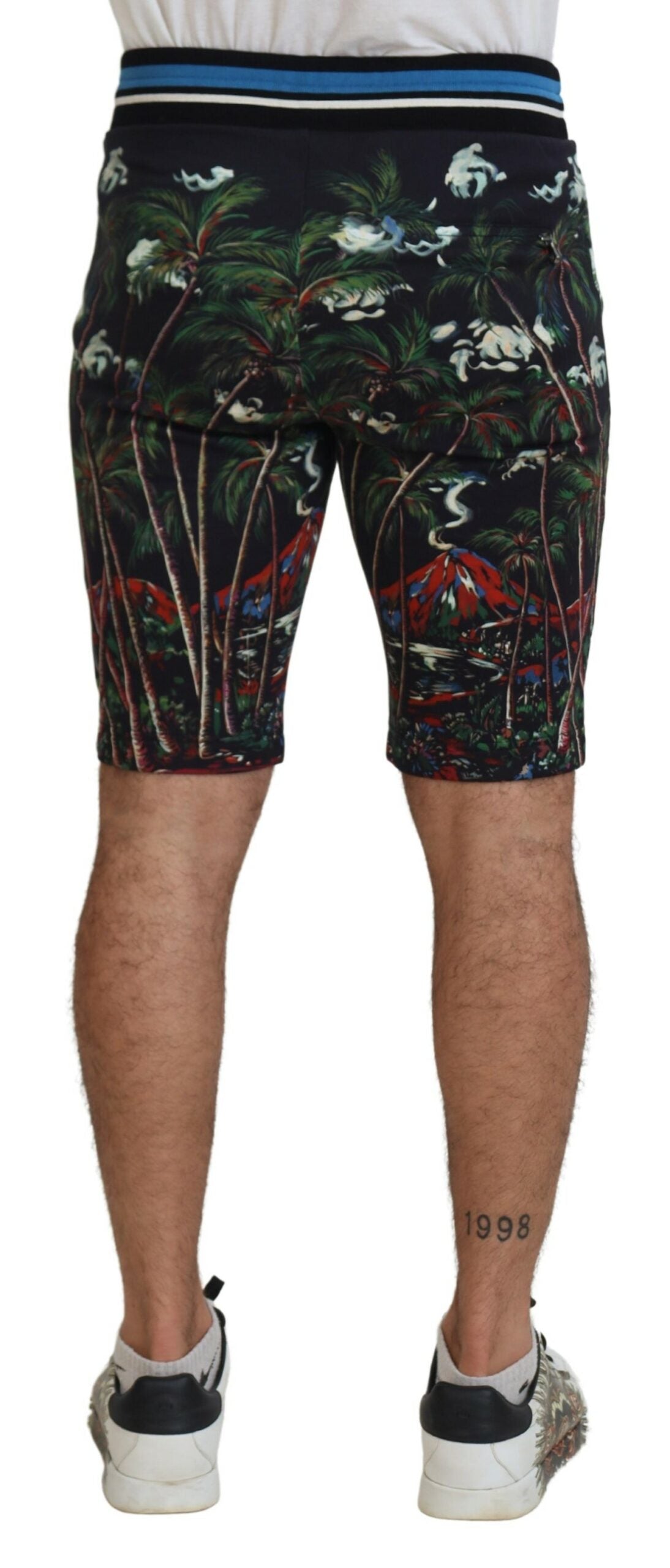 Dolce &amp; Gabbana – Lässige Shorts in Knielänge mit Vulkan-Print