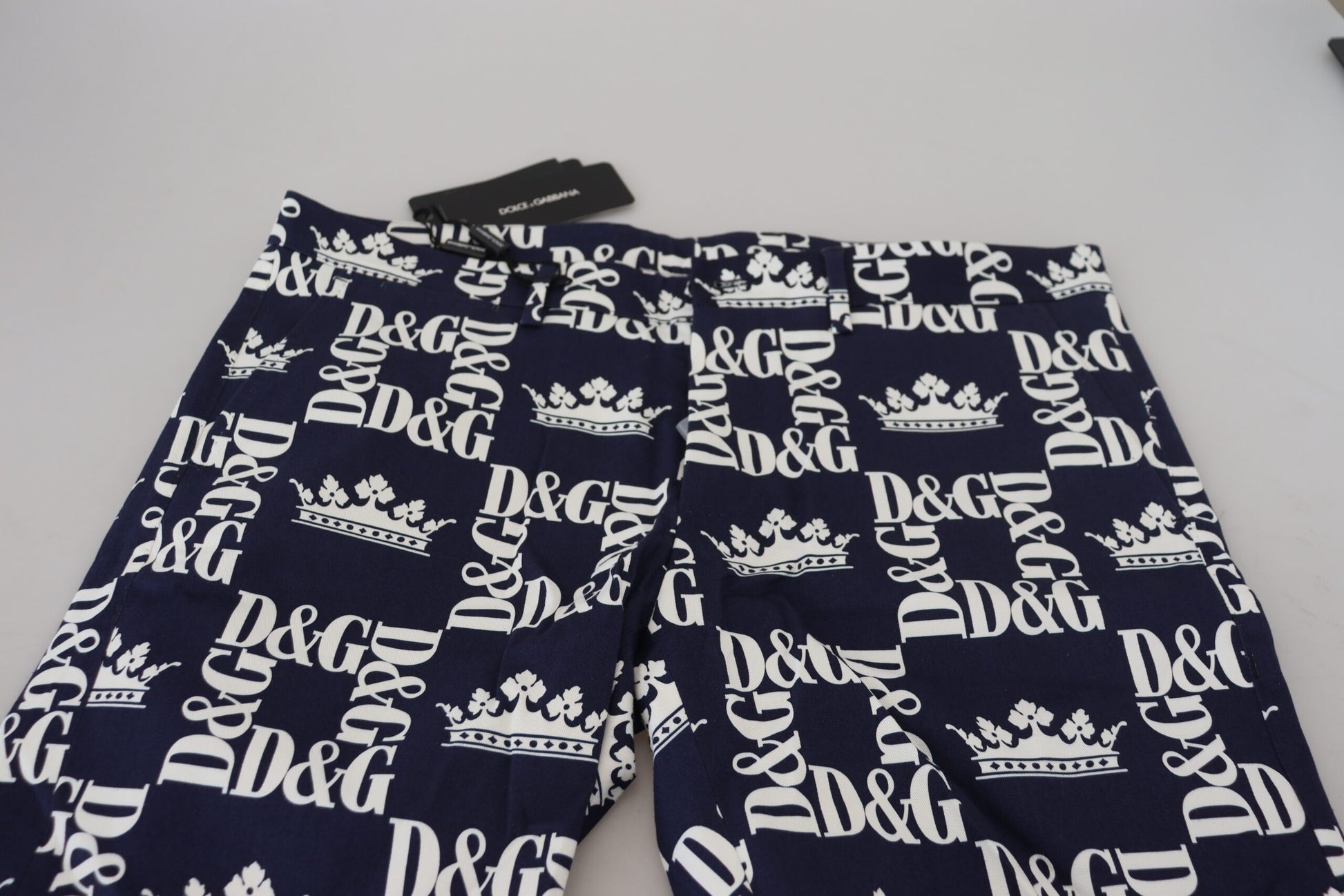 Dolce &amp; Gabbana Lässige Chino-Shorts mit Kronen-Print
