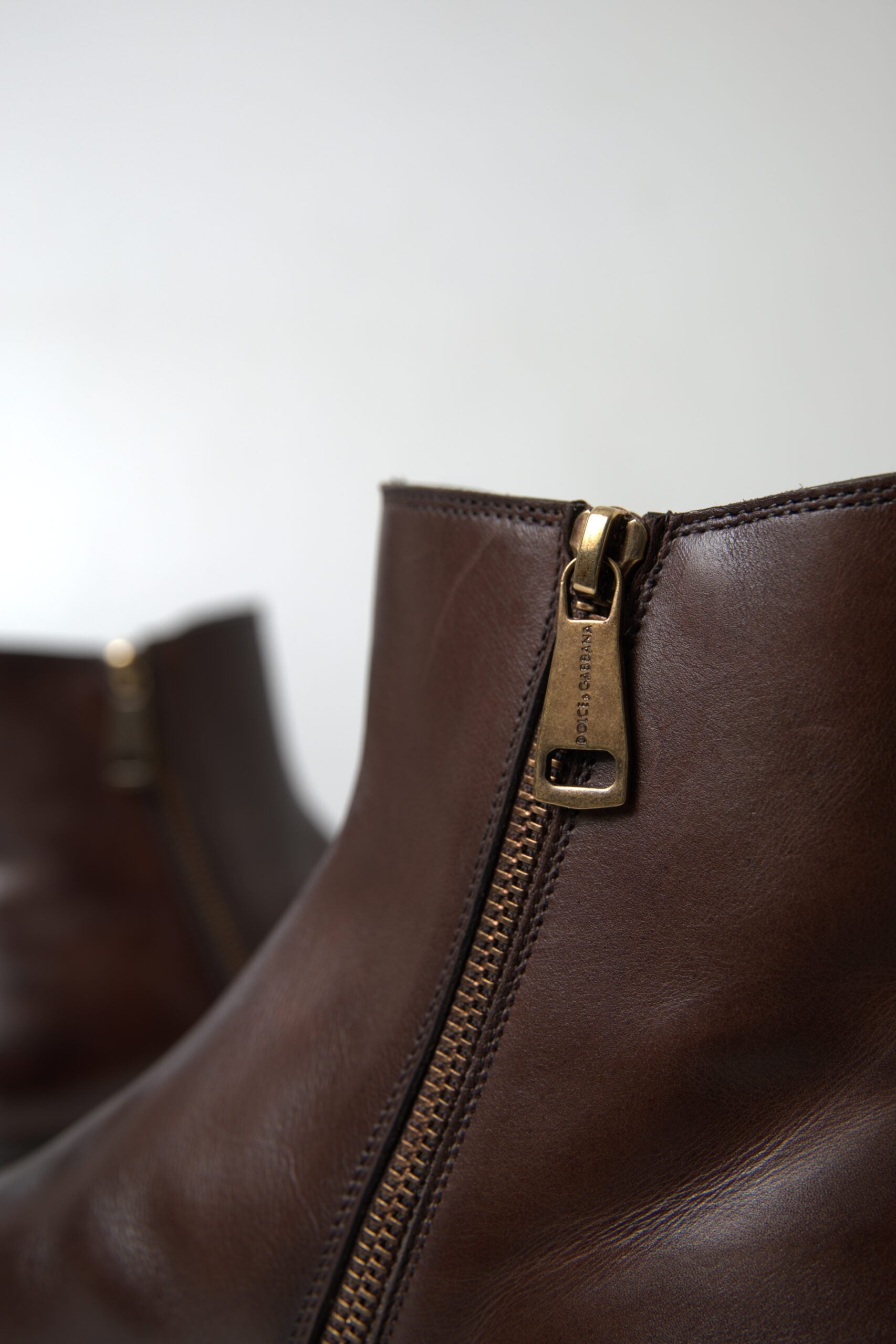 Dolce &amp; Gabbana Elegante Chelsea-Stiefel aus Leder