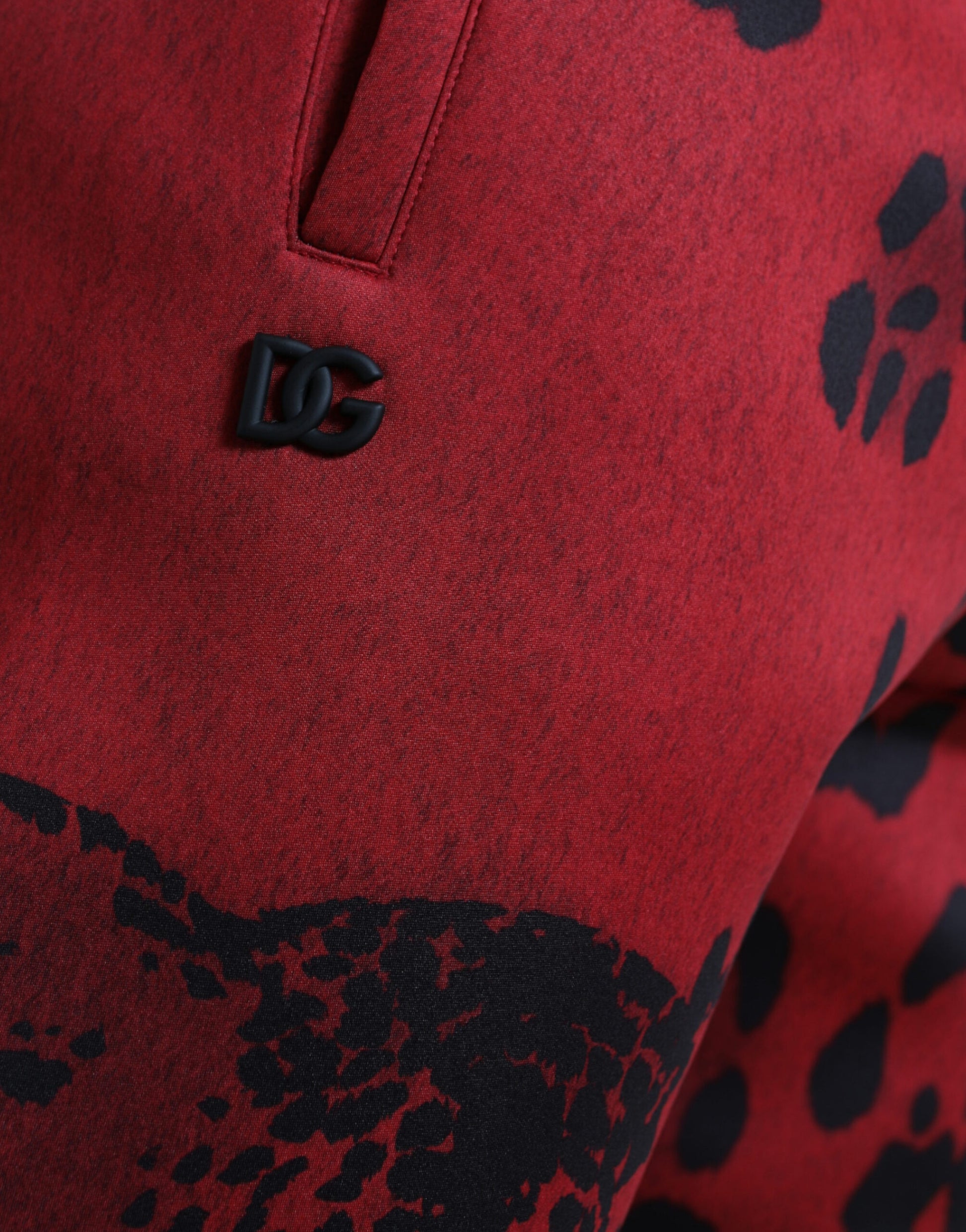 Dolce &amp; Gabbana – Elegante Jogginghose mit Leopardenmuster in Rot und Schwarz