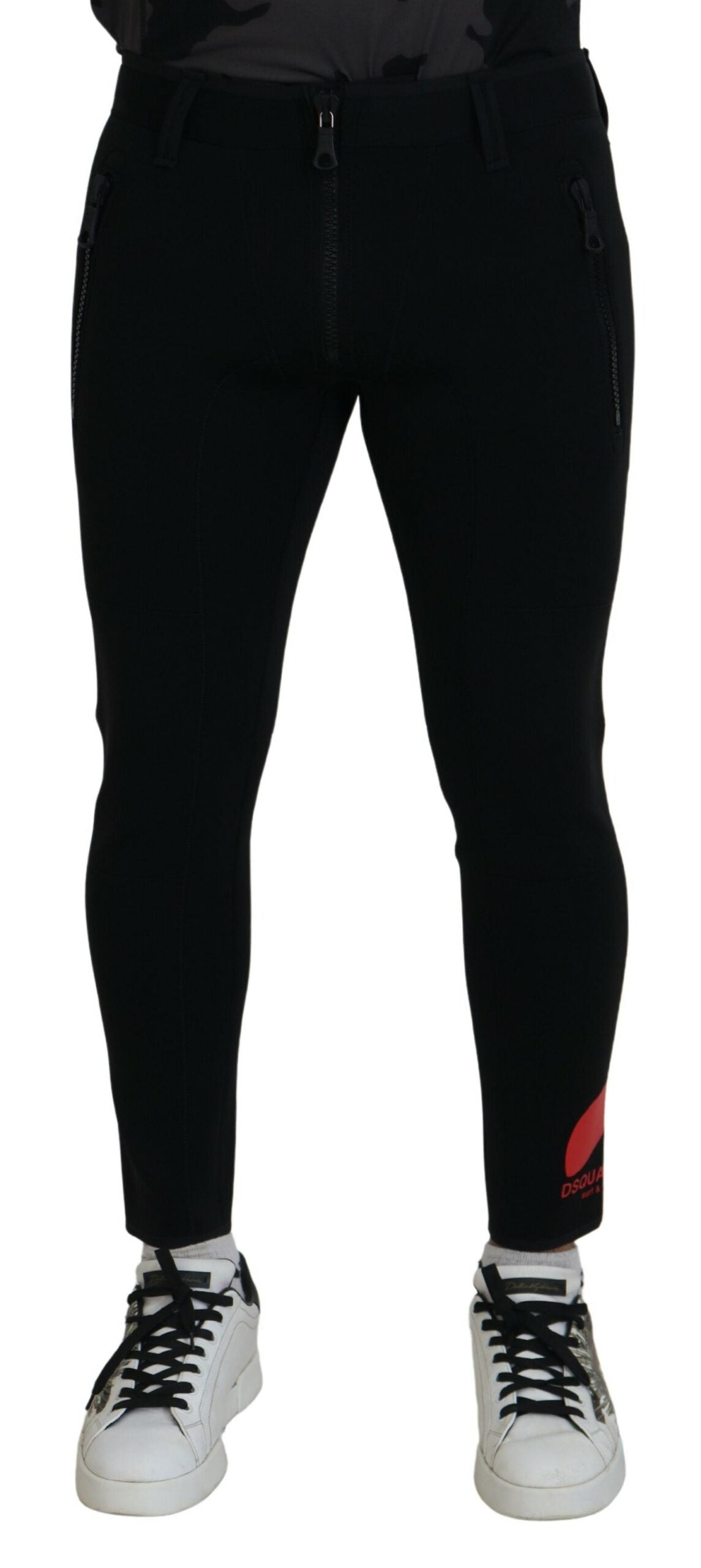 Dsquared² Slim Fit Hose aus Polyamid mit Logo-Print hinten