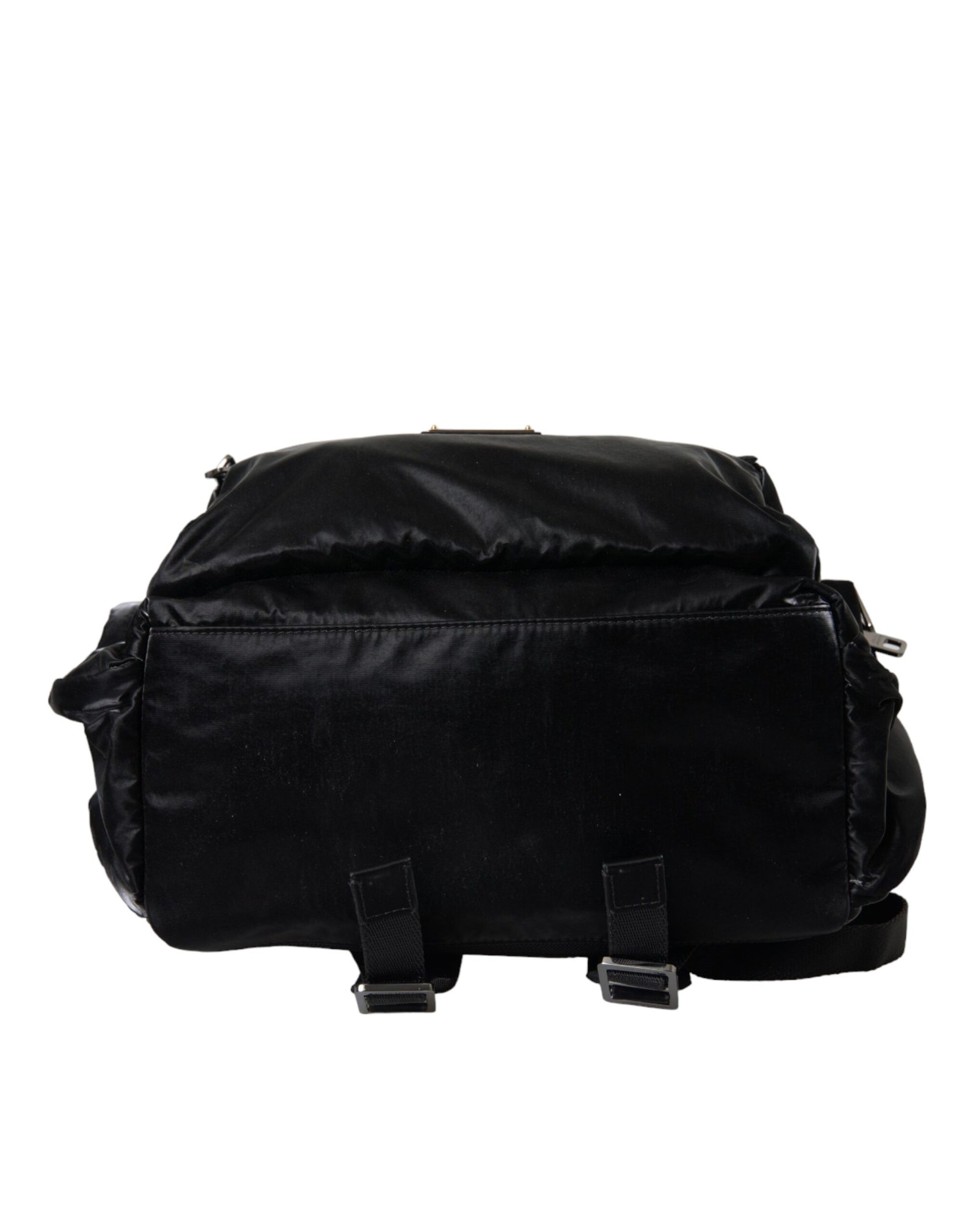 Dolce &amp; Gabbana – Rucksacktasche aus schwarzem Lackleder mit Logo-Plakette