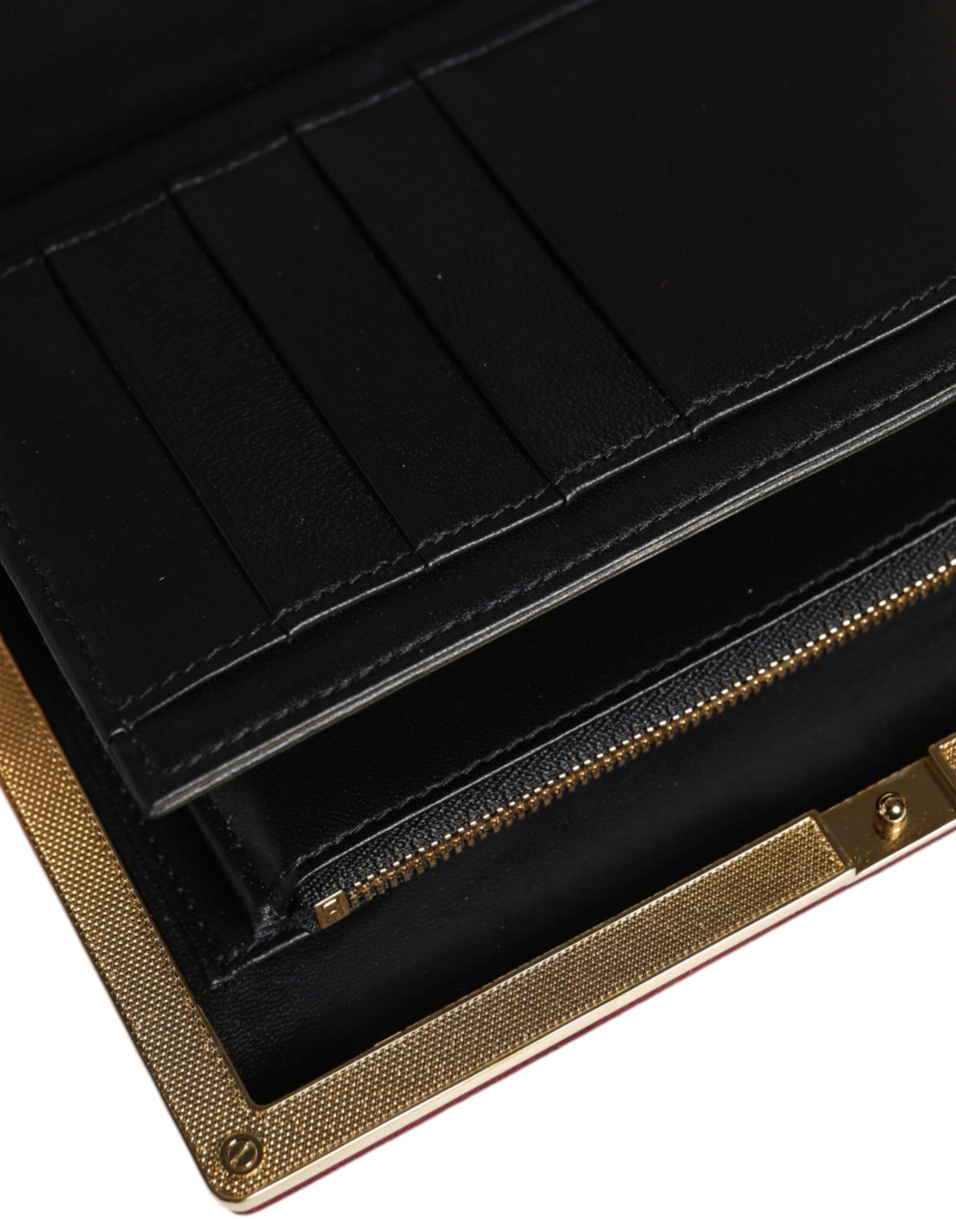 Dolce &amp; Gabbana – Bordeauxfarbene Clutch aus Samt mit Goldrahmen und Abendtasche