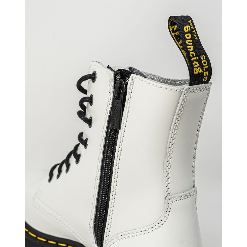 Dr. Martens – Weiße Lederstiefel
