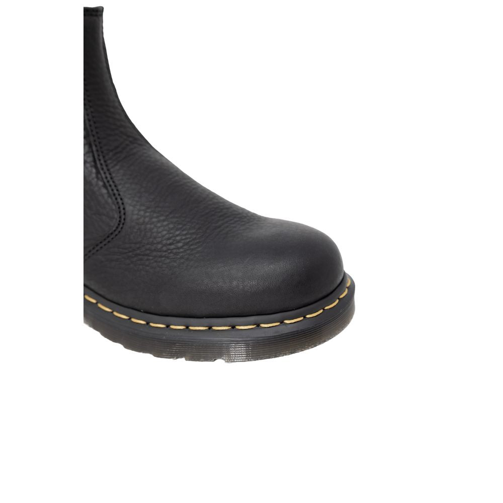 Dr. Martens – Schwarze Lederstiefel