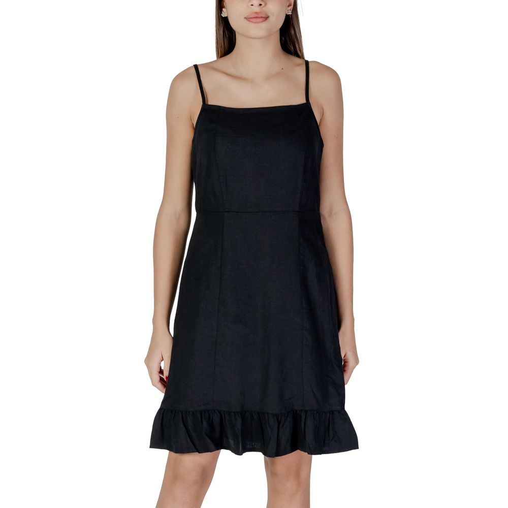 B.Young – Schwarzes Leinen-Midikleid