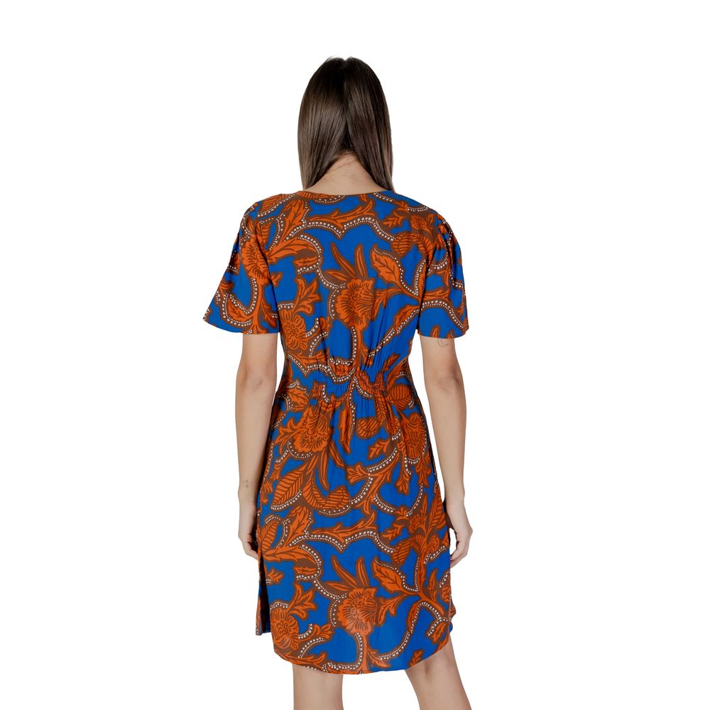 B.Young – Blaues Viskose-Midikleid