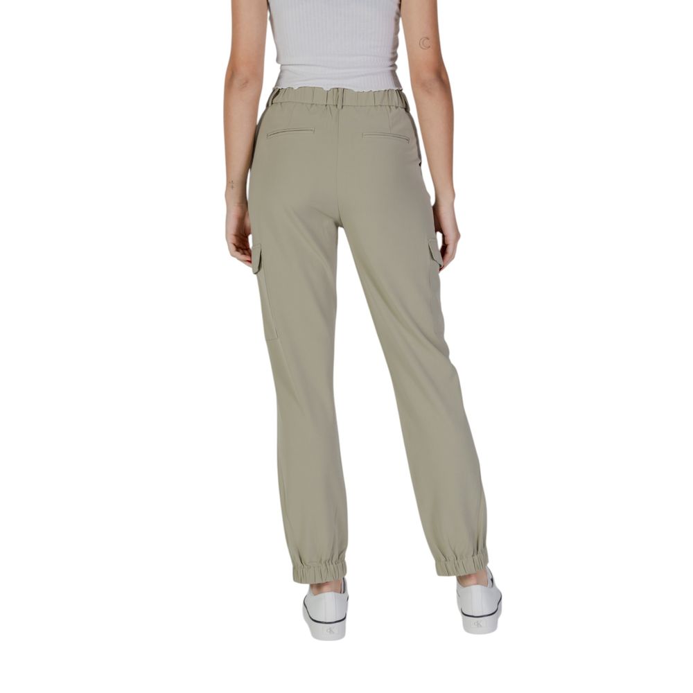 B.Young Grüne Polyesterhose