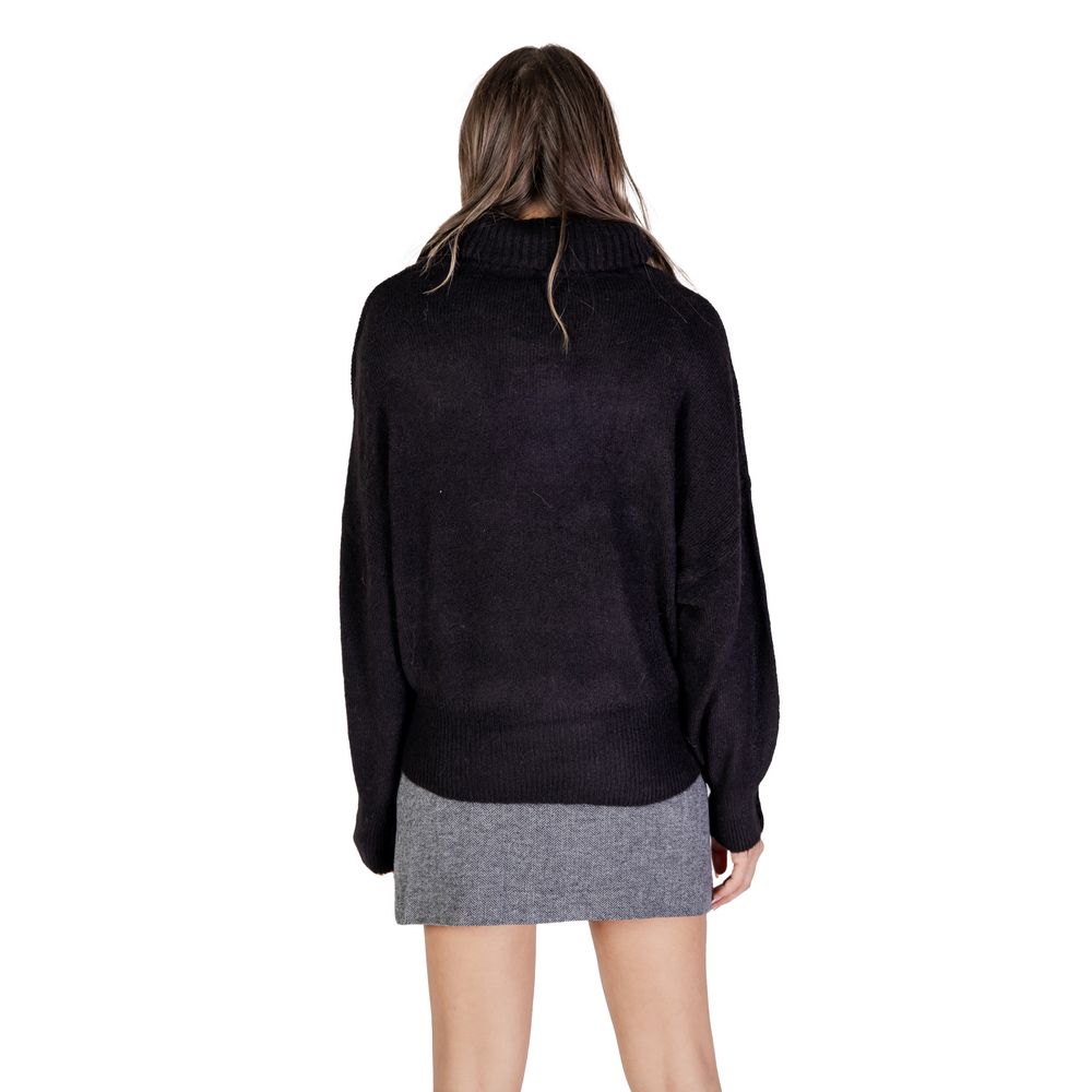 ICHI – Rollkragenpullover in Schwarz aus Marabu