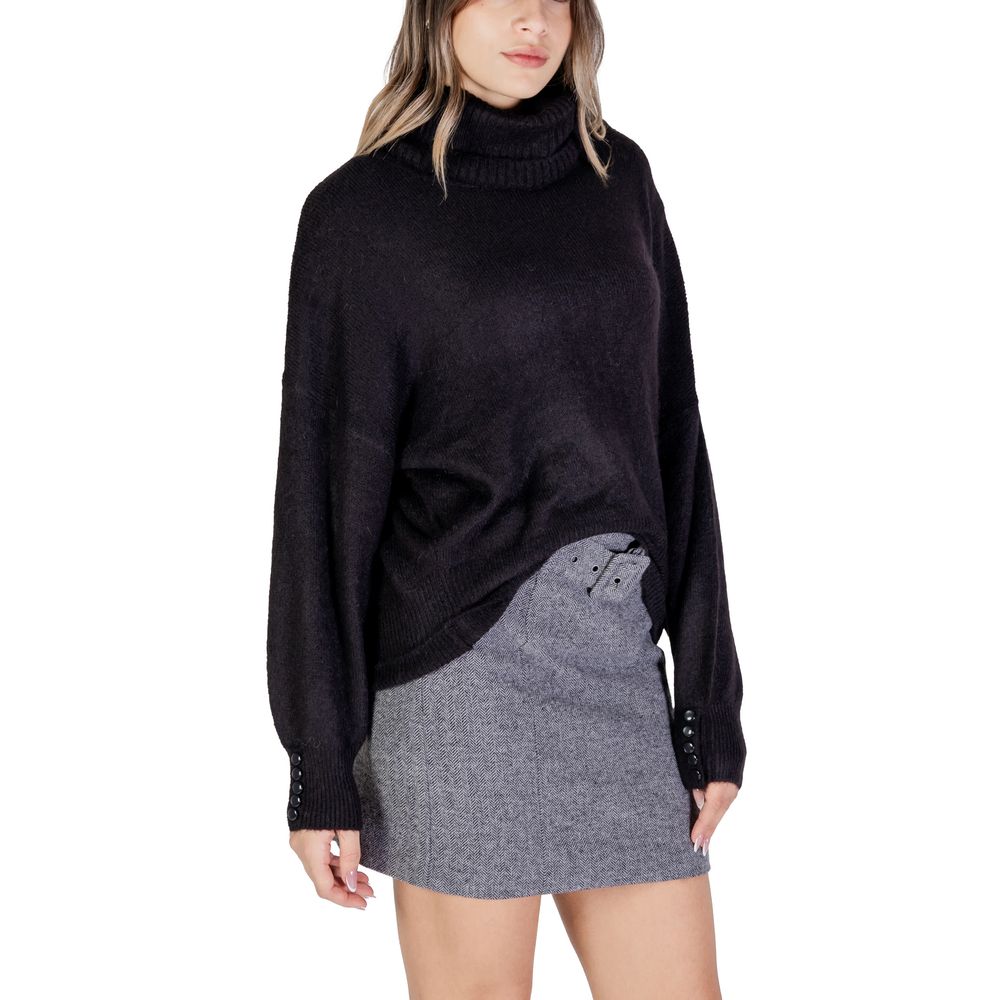 ICHI – Rollkragenpullover in Schwarz aus Marabu