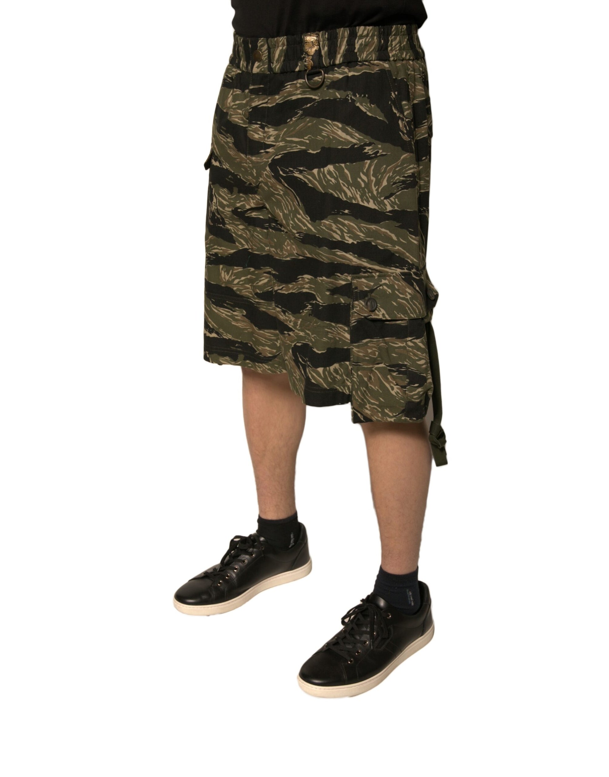 Dolce &amp; Gabbana – Bermudashorts aus Baumwolle mit Schwarz-Gold-Muster