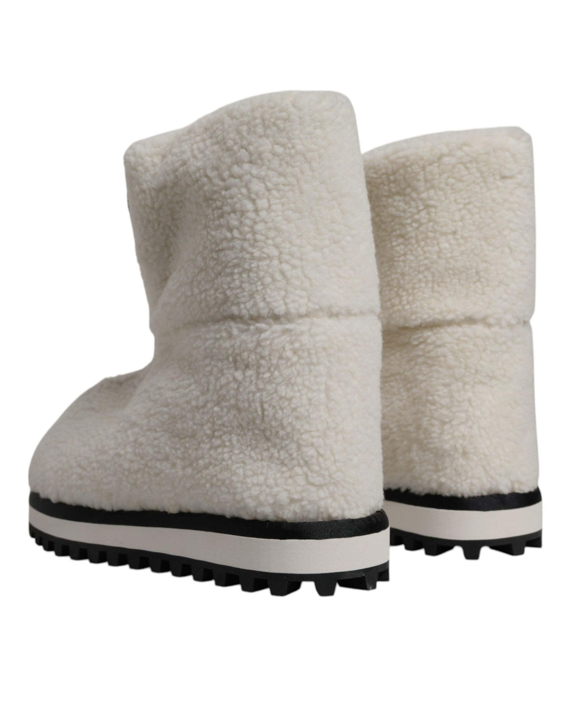 Dolce &amp; Gabbana – Weiße, gepolsterte Stiefel mit Plüschlogo und halbhohem Schaft