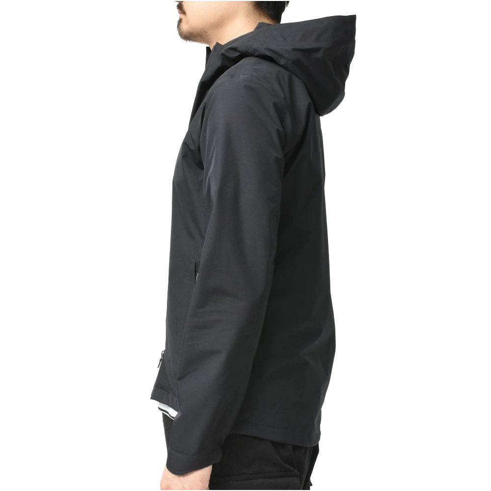 Schwarze Nylonjacke von Herno