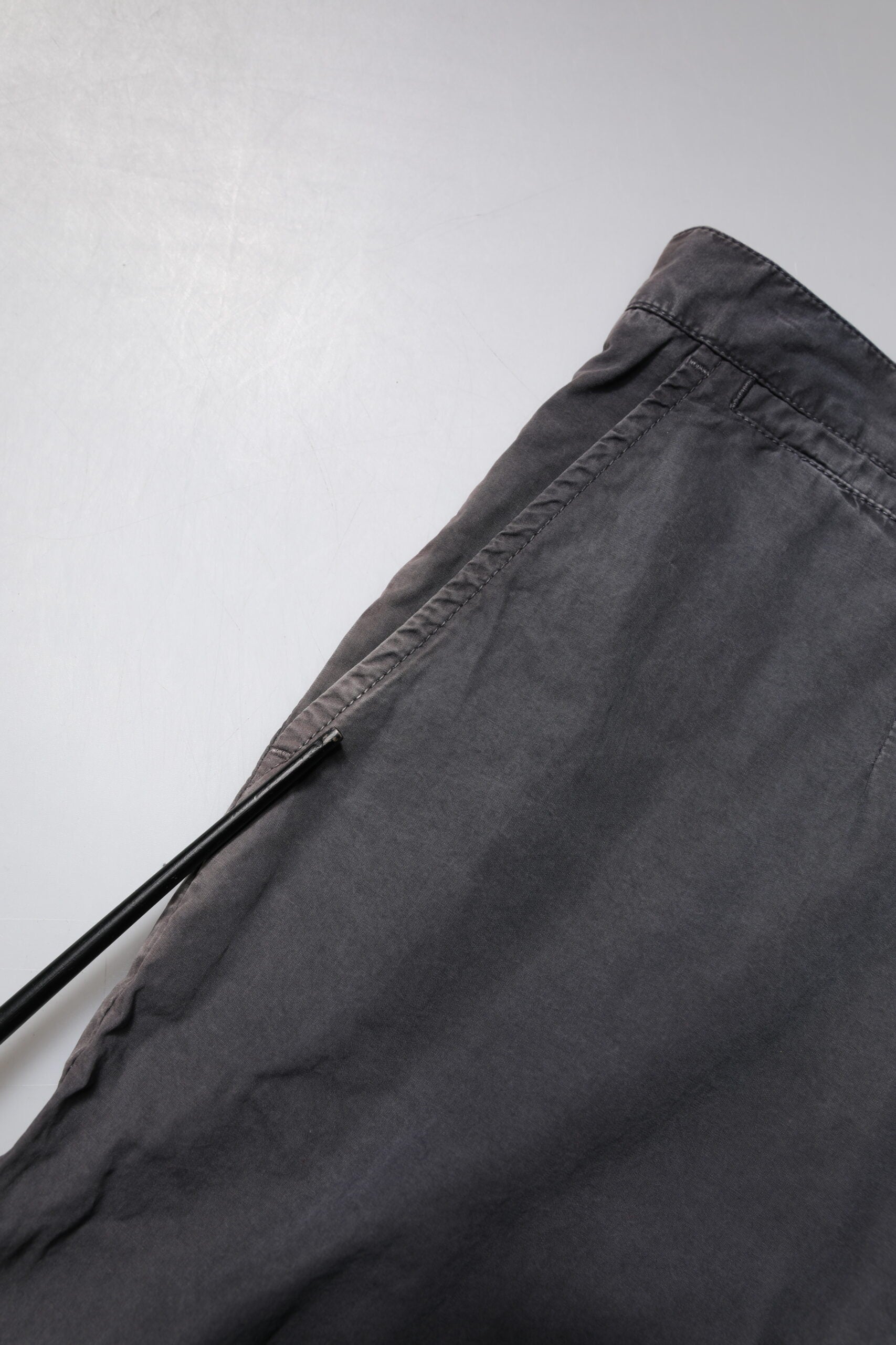 Dolce &amp; Gabbana Herren-Bermudashorts aus Baumwolle mit mittlerer Taille in Dunkelgrau