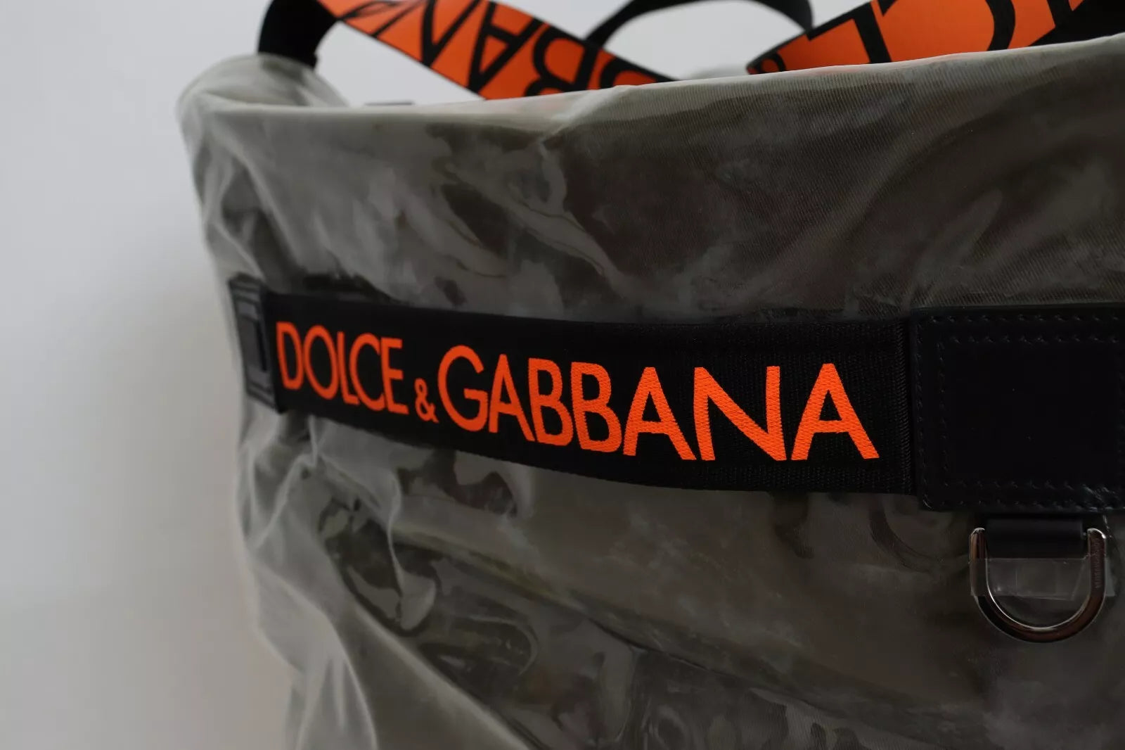 Dolce &amp; Gabbana – Grüne, übergroße Tragetasche aus Kunststoff im Fashion Expression-Stil