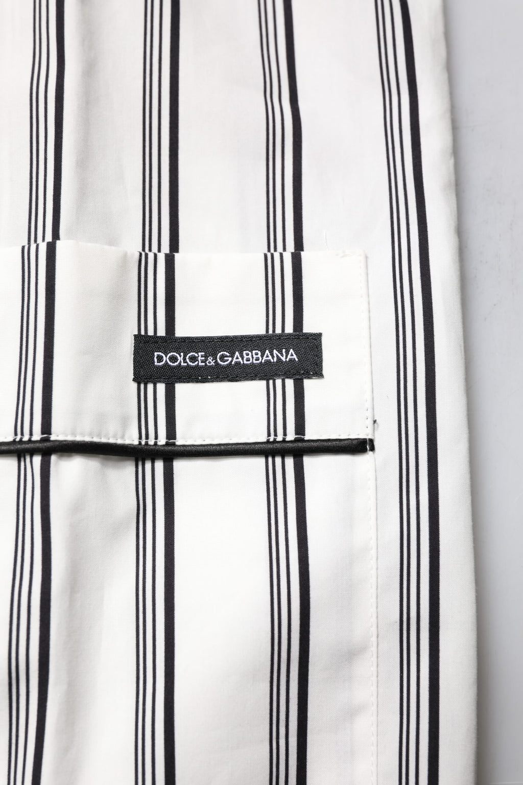 Dolce &amp; Gabbana Weiß Schwarz Streifen Baumwolle Männer Pyjama Set Nachtwäsche