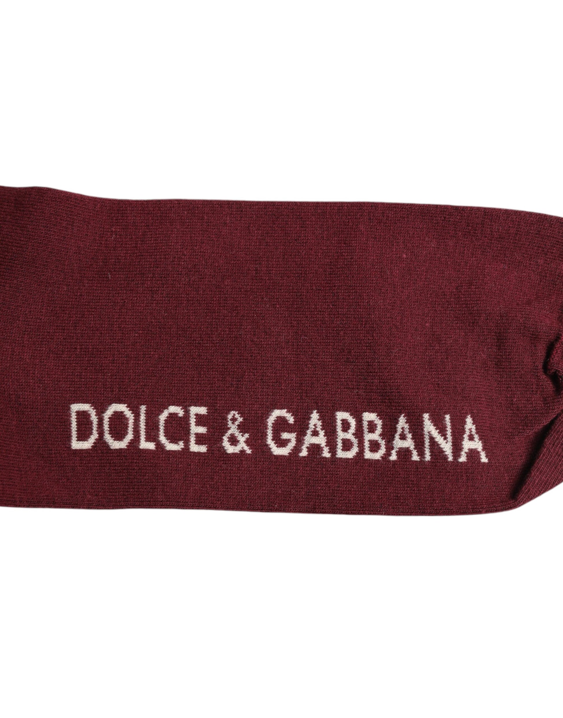 Dolce &amp; Gabbana – Burgunderrote, wadenlange Stretchsocken mit Logo-Print