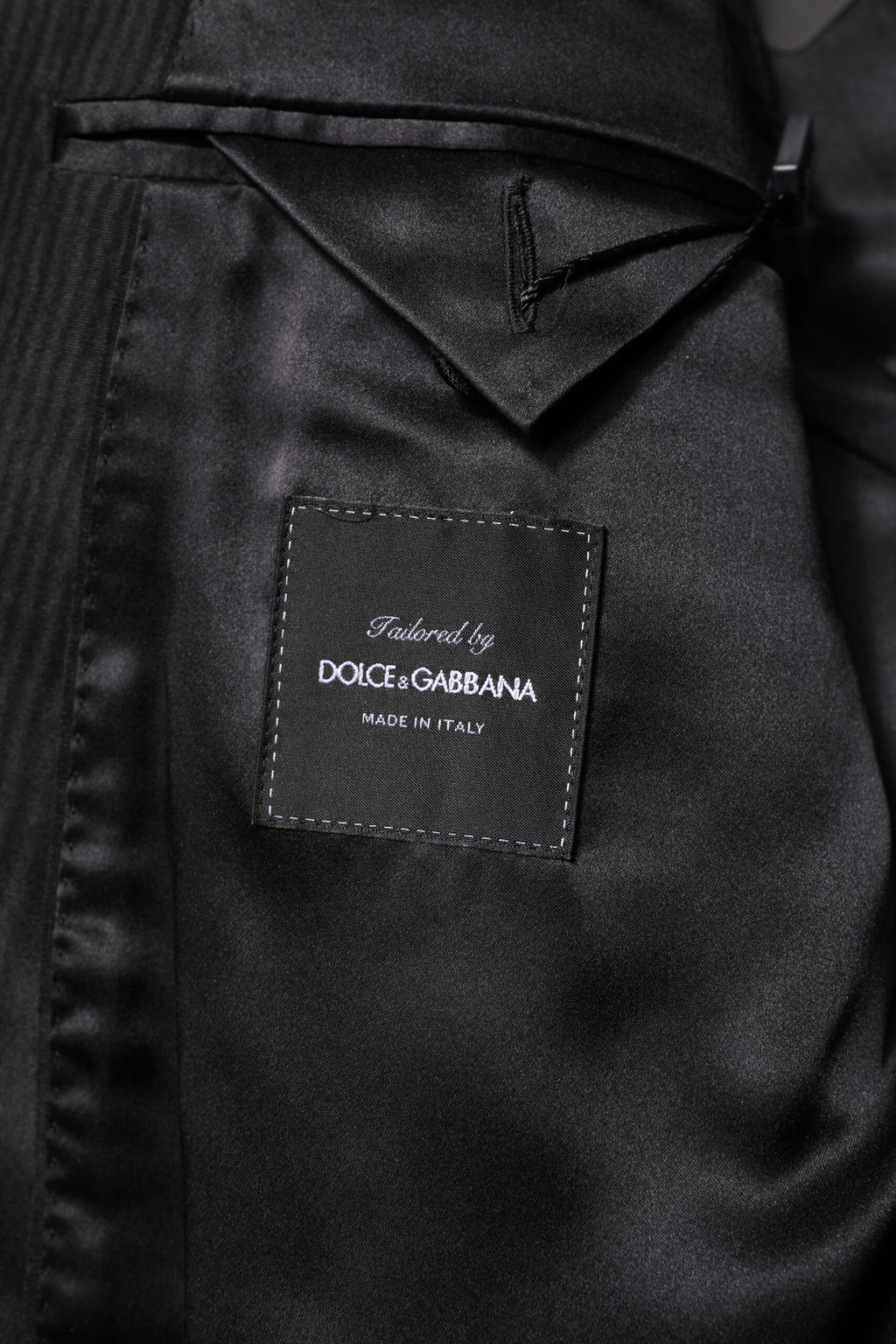 Dolce &amp; Gabbana – Zweireihiger, zweiteiliger Anzug aus Jacquard mit Blumenmuster in Rot