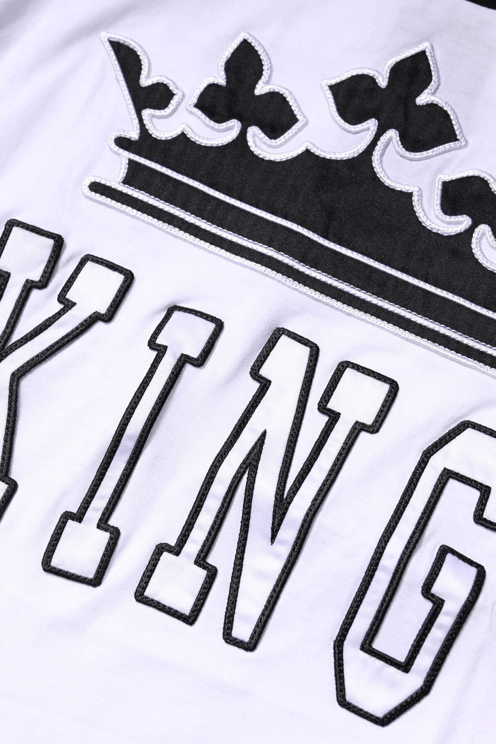 Dolce &amp; Gabbana – Weißes Baumwoll-T-Shirt mit Kronenkönig-Stickerei
