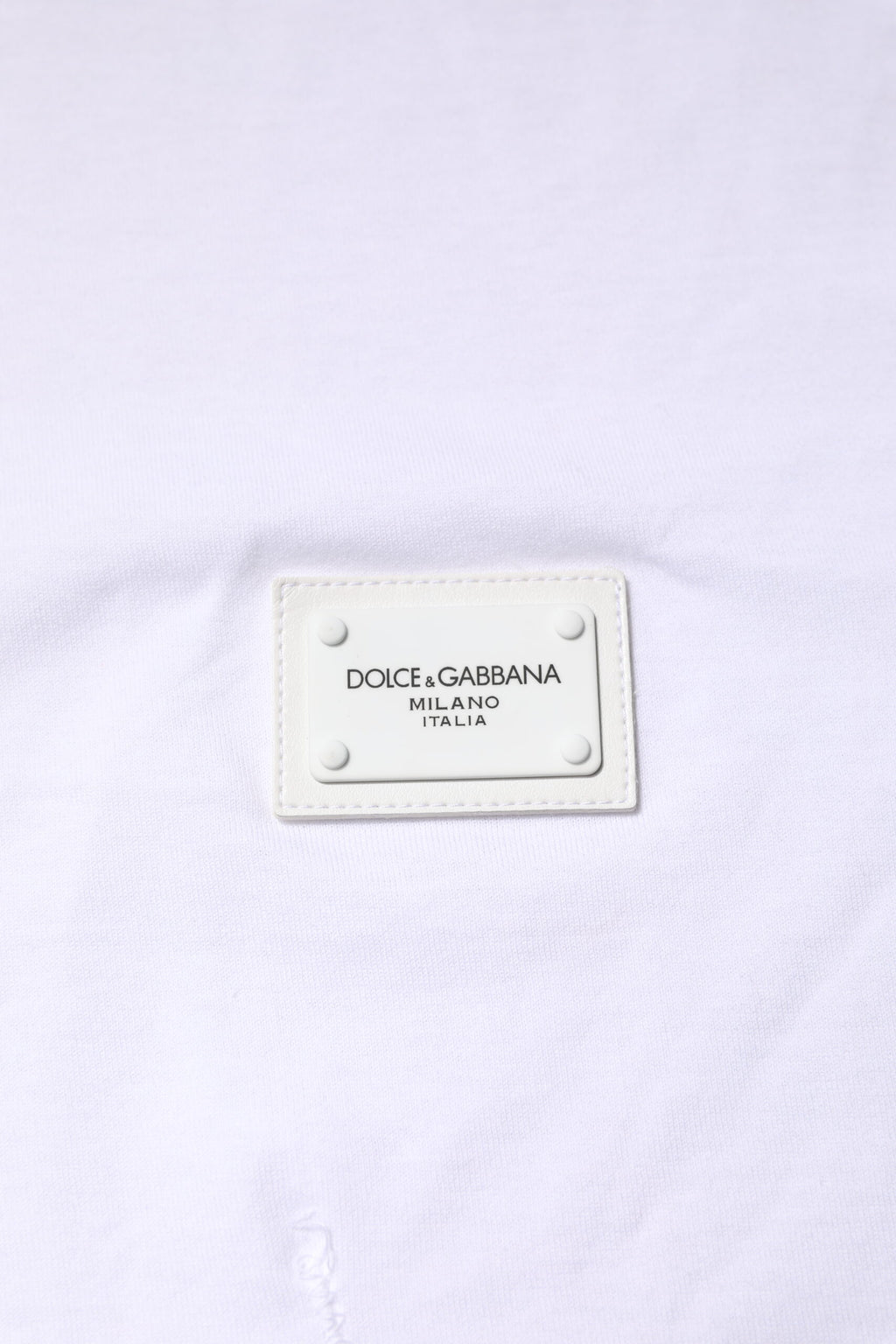 Dolce &amp; Gabbana – Weißes T-Shirt aus Baumwolle mit Rundhalsausschnitt und Logo-Plakette
