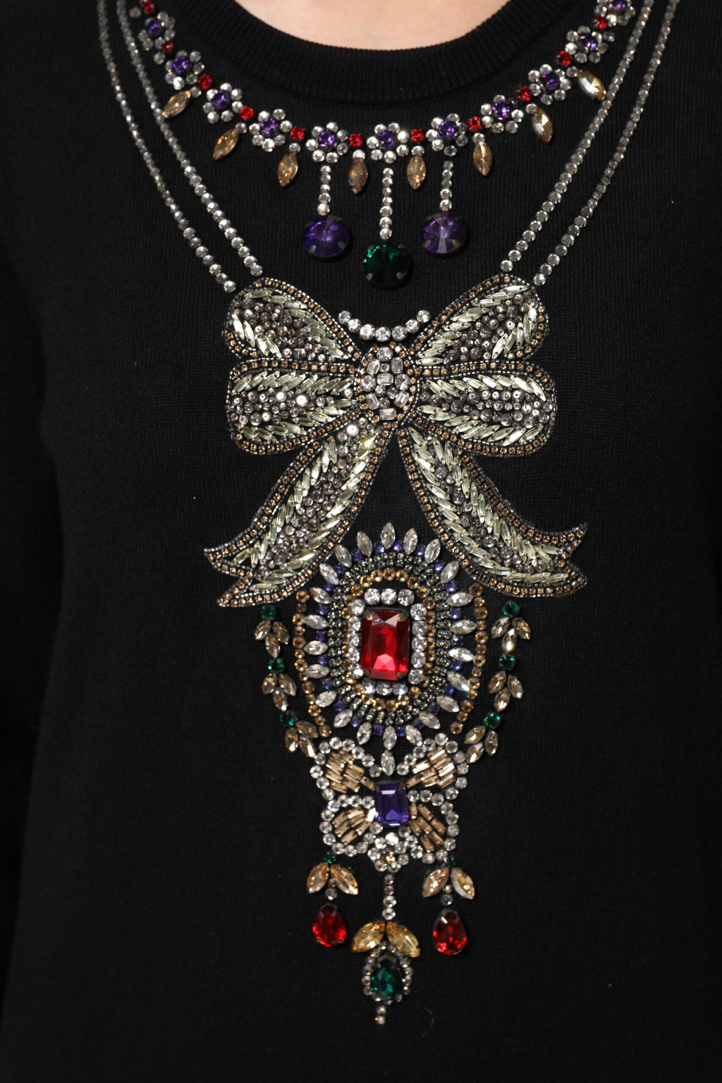 Dolce &amp; Gabbana Schwarzer Kaschmirpullover mit Kristallverzierung