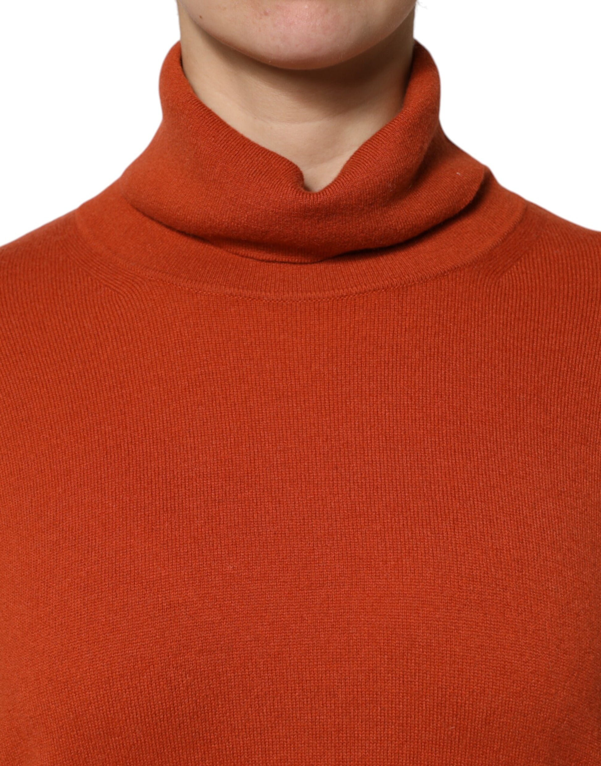 Alpha Studio – Dunkelorangefarbener Rollkragenpullover mit langen Ärmeln