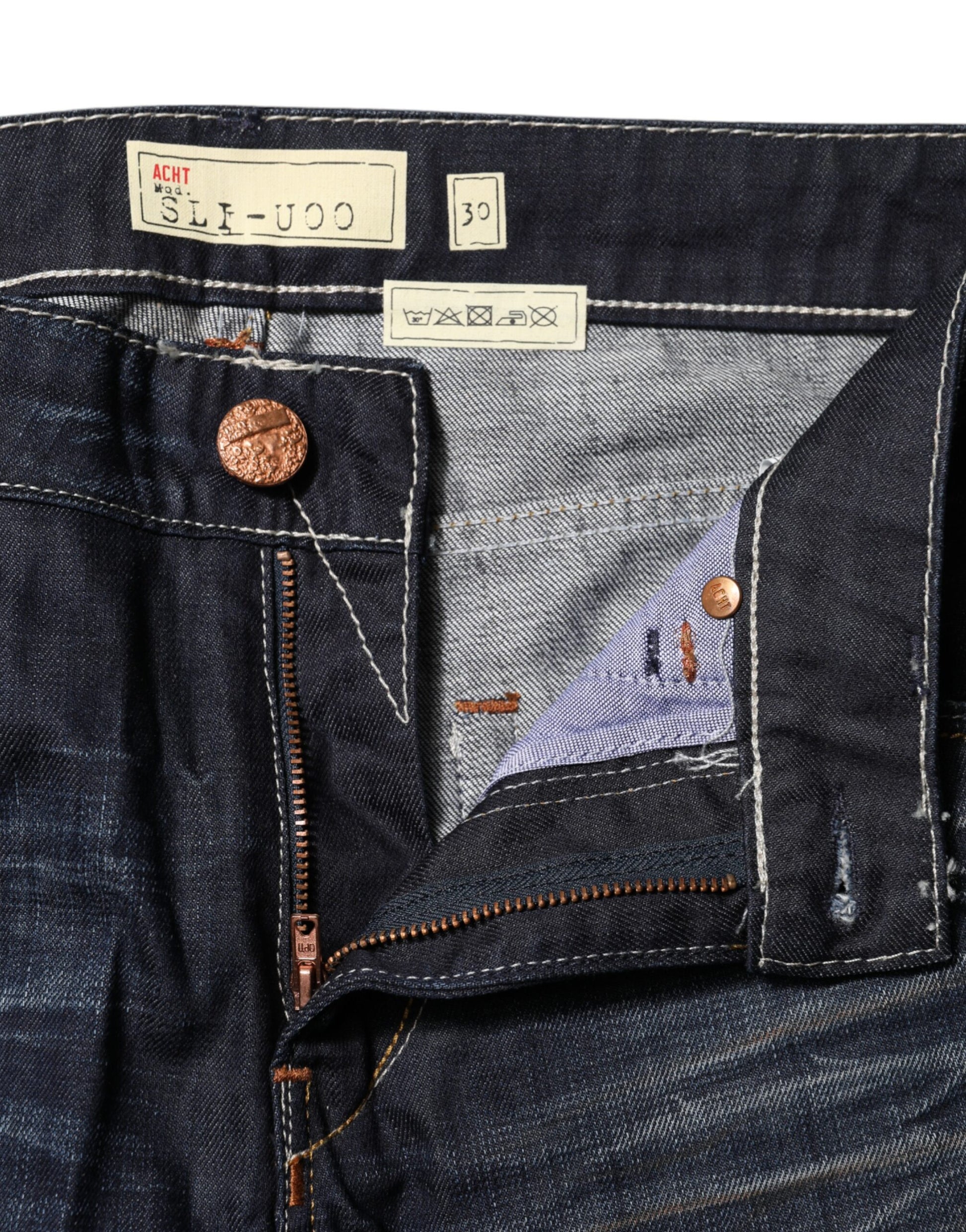 Acht – Blaue, verwaschene Schlagjeans aus Baumwolle mit mittlerer Taille