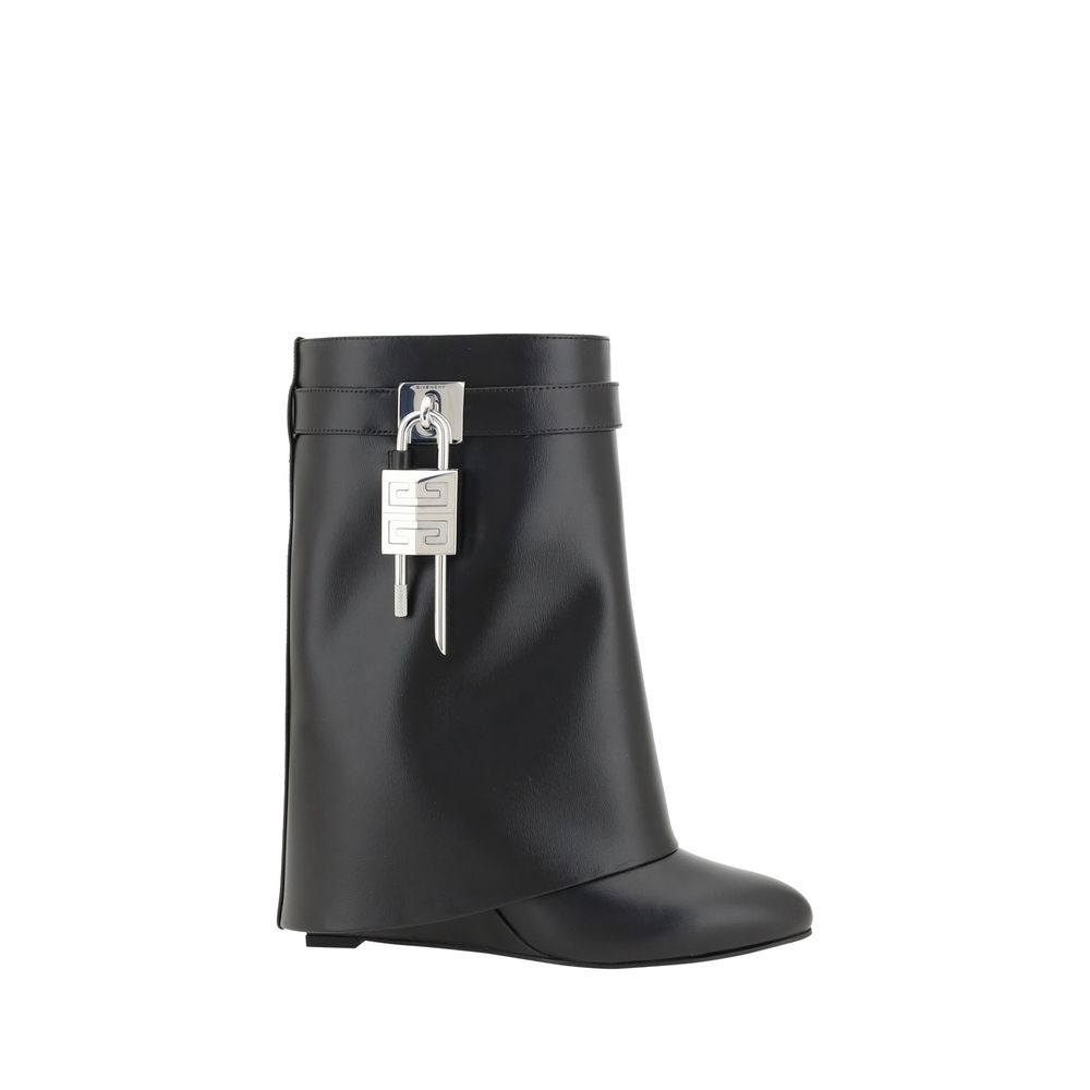 Givenchy Ankle Boots mit Haifischverschluss