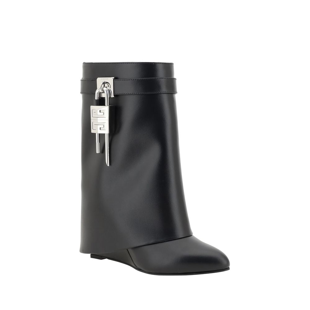 Givenchy Ankle Boots mit Haifischverschluss