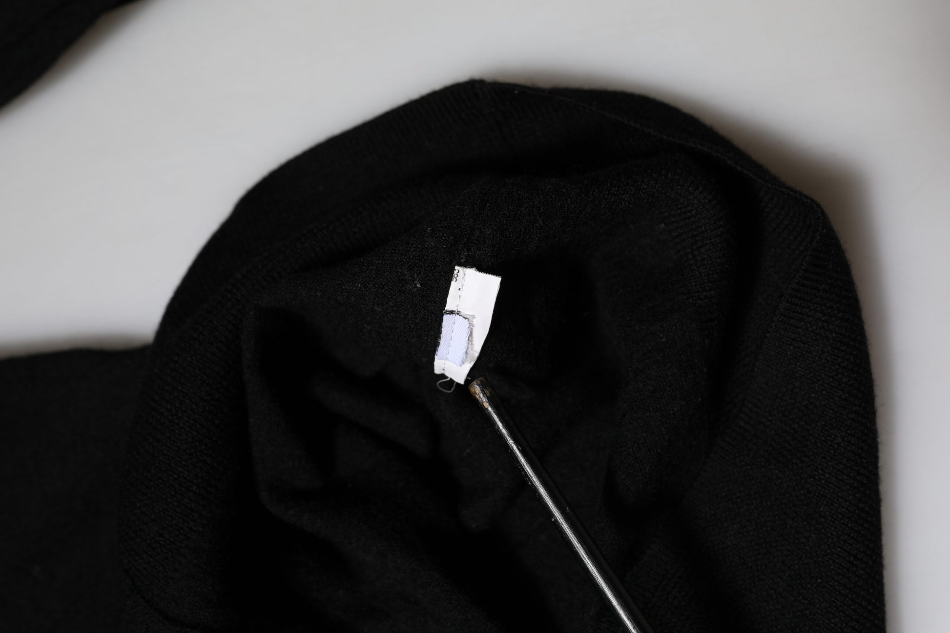 Dolce &amp; Gabbana – Schwarzer STAFF-Cardigan mit Rundhalsausschnitt
