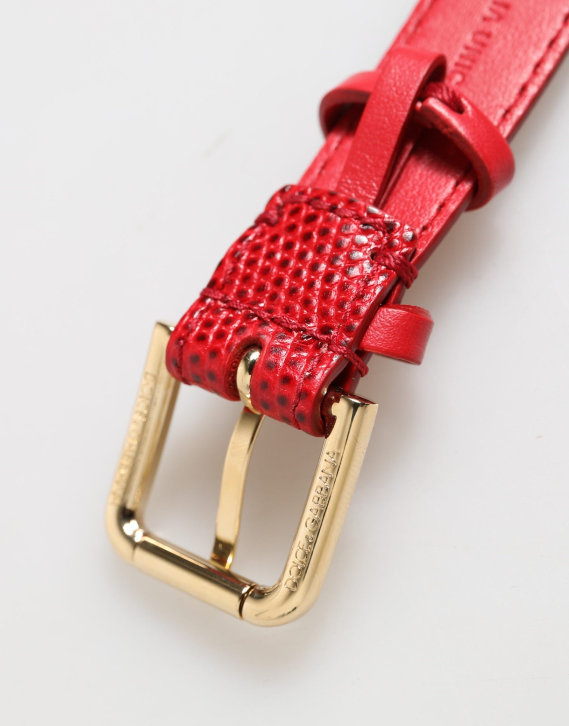 Dolce &amp; Gabbana Damenarmband aus rotem exotischem Leder mit goldfarbener Metallschnalle