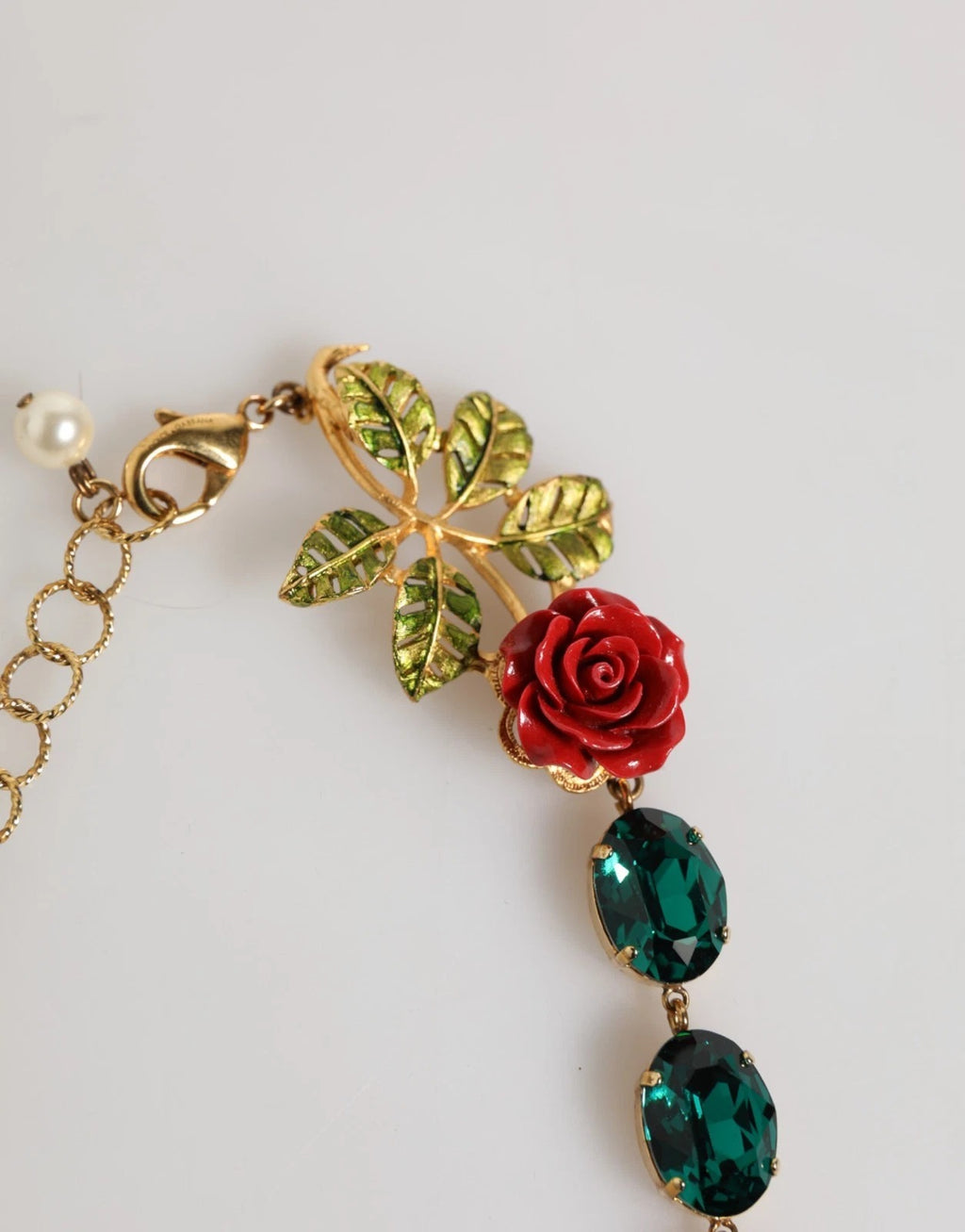 Dolce &amp; Gabbana – Goldfarbene Halskette mit rot-rosa-grünem Kristall