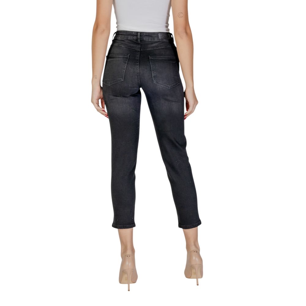 ICHI Schwarze Mom-Jeans aus Baumwolle